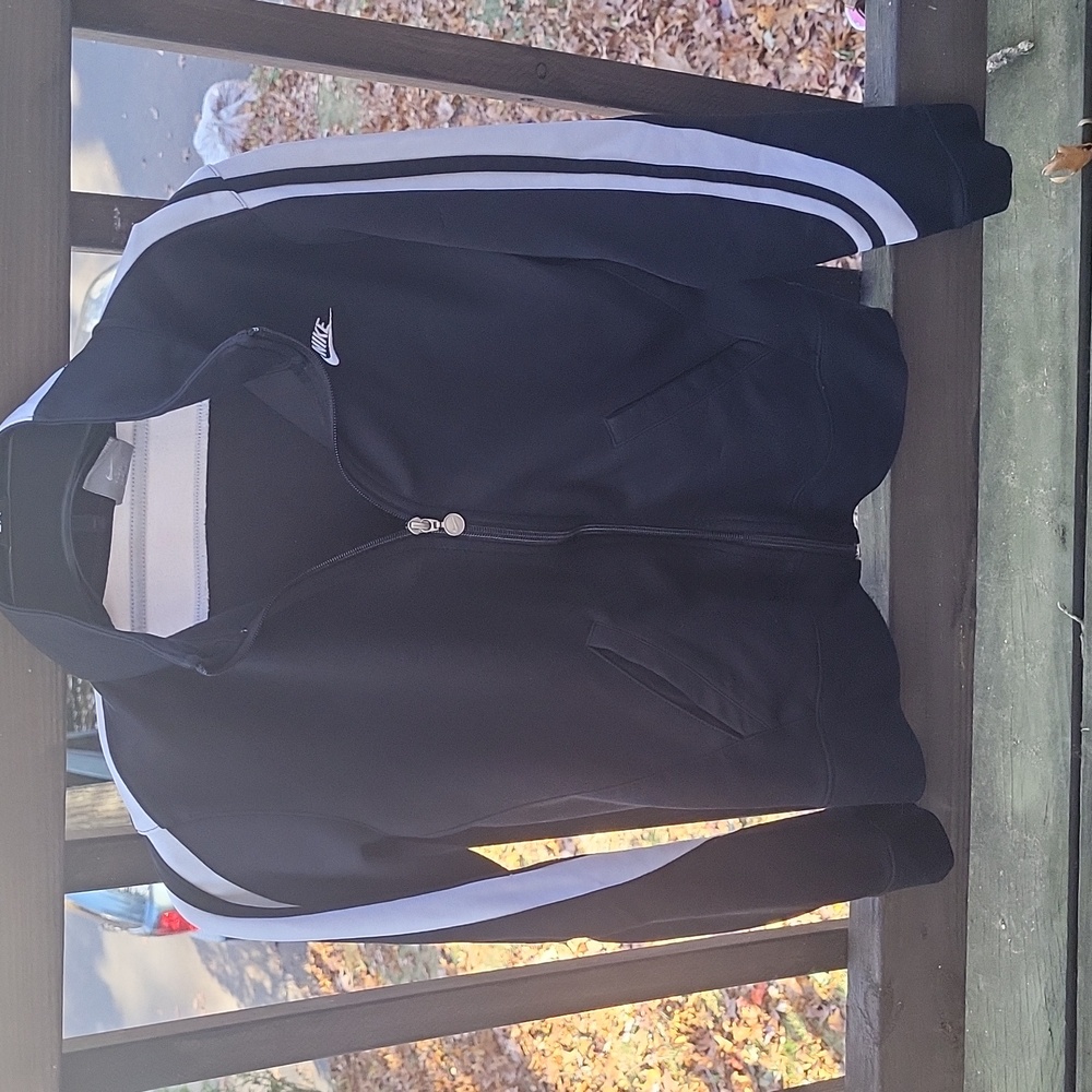 Nike zip up